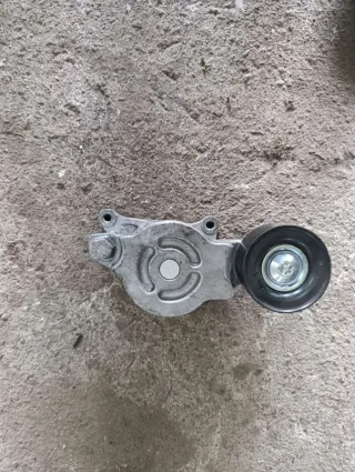 Натяжитель ремня генератора Mazda 6 2 Арт MT29095696