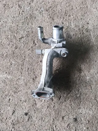  Фланец (тройник) системы охлаждения Mazda CX-7 Арт MT29095719, вид 1