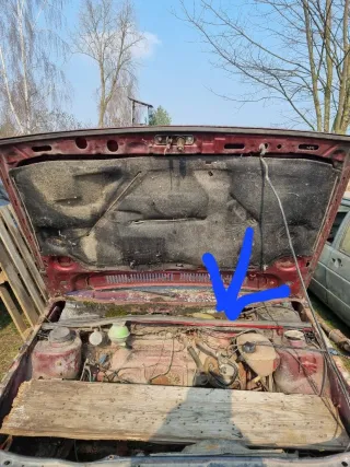  Уплотнитель капота Volkswagen Jetta 2 Арт J-43, вид 1
