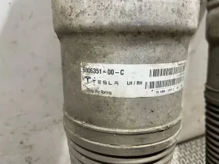 600635100C амортизатор передний правый Tesla model S Арт 100204, вид 2