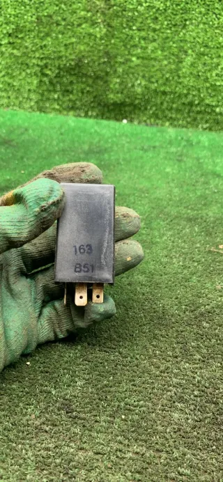 4DM00339001 Реле поворотов Mercedes T1 Арт 96802, вид 4