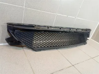 A2058852501 Решетка в бампер центральная Mercedes C W205 Арт 100939, вид 3