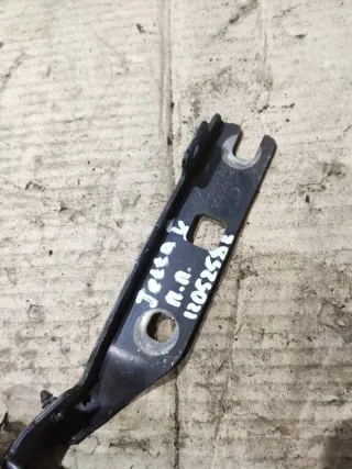 1K0823302C Петля капота правая Volkswagen Jetta 5 Арт 94461680, вид 4