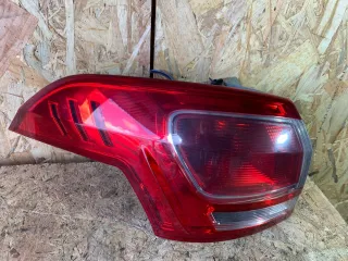 AV1113405AG Фонарь задний левый Ford B-Max Арт 94462285