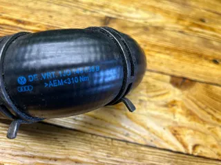 1J0145838B Патрубок интеркулера Volkswagen Golf 4 Арт 94462472, вид 4