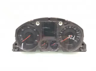 3C0920971E Щиток приборов (приборная панель) Volkswagen Passat B6 Арт 412269, вид 1