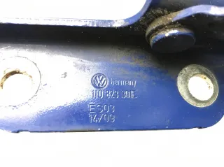 1T0823301E Петля капота левая Volkswagen Caddy 3 Арт 421241, вид 3