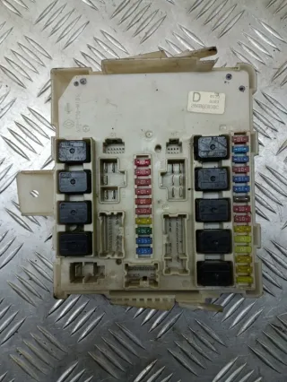 284B6EB30C Блок предохранителей Nissan Pathfinder 3 Арт 214182, вид 1