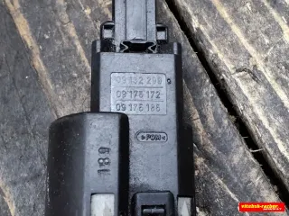 09132299,09175172,09175185 Датчик педали тормоза (лягушка) Opel Zafira A Арт 94479758, вид 2