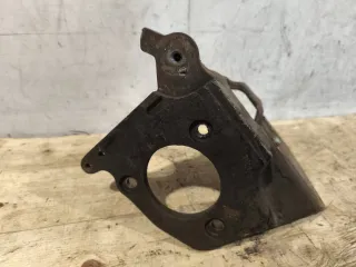 074130147C Крепление ТНВД Volkswagen Transporter T4 restailing Арт 94480266, вид 3