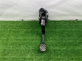 1T1721059 Педаль сцепления Volkswagen Caddy 3 Арт 94480293, вид 2