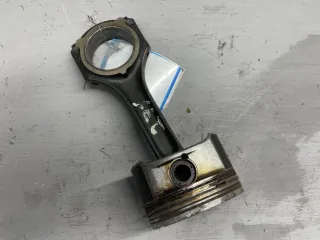  Поршень Mercedes C W204 Арт 94480464, вид 1