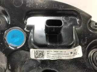 1077402-00-G Фонарь крышки багажника правый Tesla model 3 Арт 99476674, вид 4