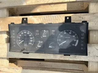  Щиток приборов (приборная панель) Renault Clio 1 Арт 94480824, вид 2