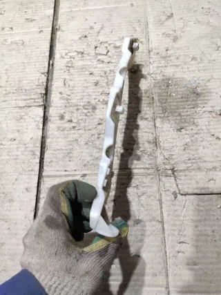  Кронштейн крепления бампера заднего Mazda 6 1 Арт 94481063, вид 2