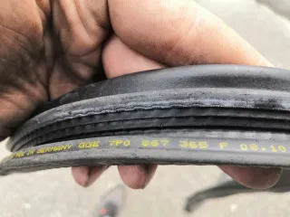 95853736500, 7P0867365F Уплотнитель двери передней левой Porsche Cayenne 958 Арт MK94481346, вид 2