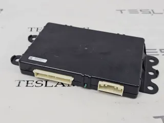 1060989-00 Блок управления пневмоподвеской Tesla model S Арт 32299_1, вид 1