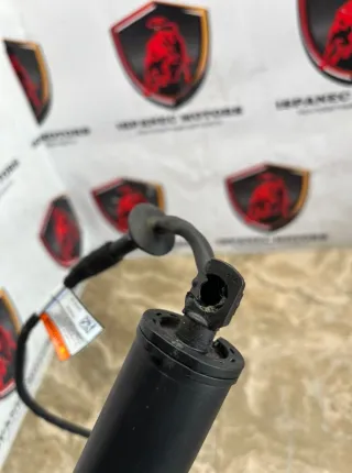 HK83-70354-AF Амортизатор крышки багажника (3-5 двери) Jaguar F-Pace Арт 41795, вид 4