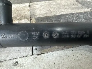 03C121065B Трубка охлаждающей жидкости пластиковая Skoda Octavia A5 restailing Арт 94492335, вид 2