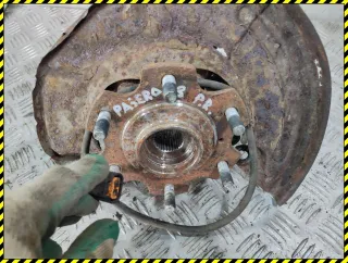  Кулак поворотный передний правый Mitsubishi Pajero 3 Арт 94494089, вид 2