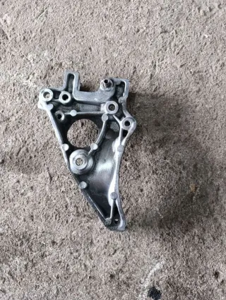 9672950980 Кронштейн компрессора кондиционера Citroen C3 Picasso restailing Арт MT29095803, вид 2