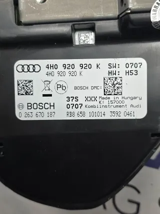 Щиток приборов (приборная панель) Audi A8 D4 (S8) 2015г. 4H0920920K - Фото 3