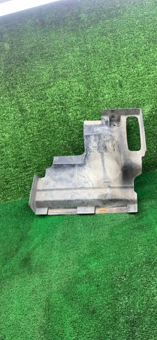 6385050488 Дефлектор радиатора правый Mercedes Vito W638 Арт 97348, вид 5