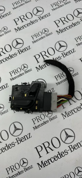 A2059052702 Кнопка регулировки сидения Mercedes C W205 Арт 100339, вид 1