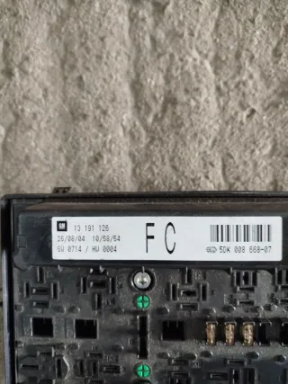 5DK00866807,13191126 Блок предохранителей Opel Astra H Арт MT29095831, вид 2
