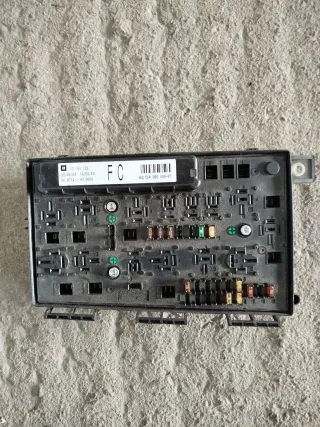 5DK00866807,13191126 Блок предохранителей Opel Astra H Арт MT29095831, вид 1