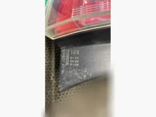S03685 Фонарь задний левый Toyota Prius 2 Арт s03685, вид 4