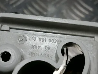 1T0861303M Крючок для одежды Volkswagen Passat B6 Арт 94531824, вид 8