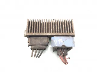 8200558438 Реле накала свечей Renault Grand Scenic 3 Арт 410247