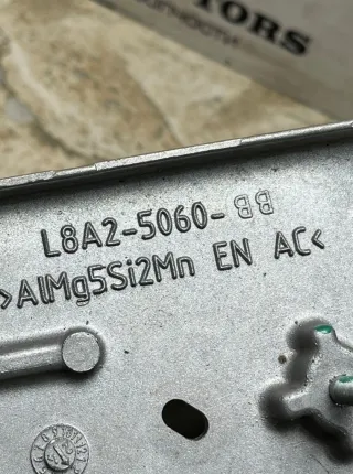 L8A2-5060-BB Кронштейн КПП Jaguar F-Pace Арт 42071, вид 6