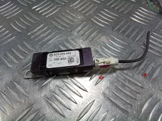 3C9035552 Усилитель антенны Volkswagen Passat B6 Арт 94552665, вид 1