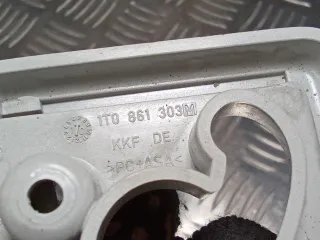 1T0861303M Крючок для одежды Volkswagen Passat B6 Арт 94552797, вид 7