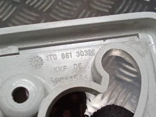 1T0861303M Крючок для одежды Volkswagen Passat B6 Арт 94552797, вид 6
