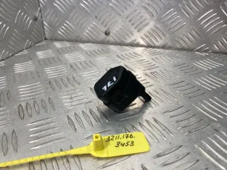 7700858051 Маслоотделитель (сапун) Renault Megane 1 Арт 32111763453, вид 1