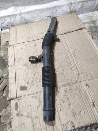 7700864243 Патрубок воздушного фильтра Renault Laguna 1 Арт 94564724