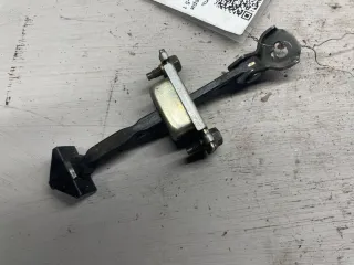 KD5358270,KD5358270A Ограничитель открывания двери задней Mazda CX-5 1 Арт 94565100, вид 2