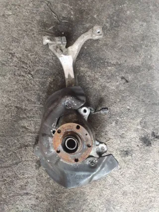  Кулак поворотный передний левый Audi A6 C6 (S6,RS6) Арт 94566033, вид 1