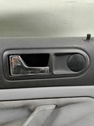 Ручка внутренняя задняя левая Volkswagen Passat B5 Арт 94566087, вид 1