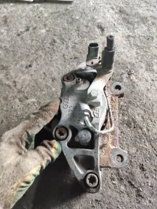  Суппорт тормозной передний левый Audi A4 B7 Арт 94567013, вид 4