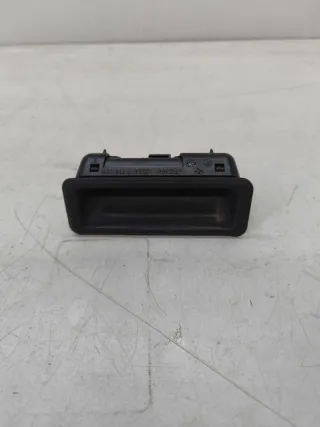 7118158 Кнопка открытия багажника BMW 3 E90/E91/E92/E93 Арт BMW28252, вид 1