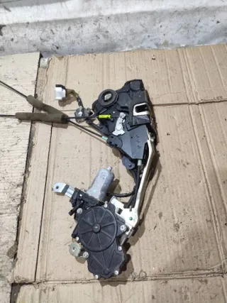  Замок двери передней правой Lexus LS 4 Арт 94567572