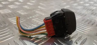  Кнопка стеклоподъемника переднего правого Citroen Xantia Арт 23574, вид 4