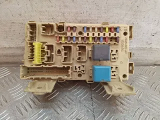 8264105020A Блок предохранителей Toyota Avensis 2 Арт 23567, вид 1