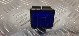 3C0959903B Кнопка открытия лючка топливного бака Volkswagen Passat B6 Арт 23536, вид 5