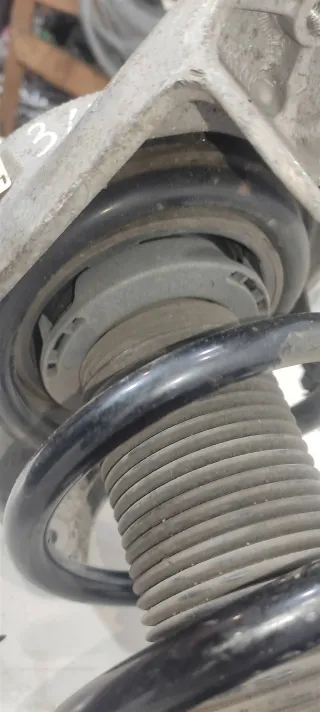 95B413031G,95B411105AS, Амортизатор передний правый Porsche Macan Арт 63703, вид 8