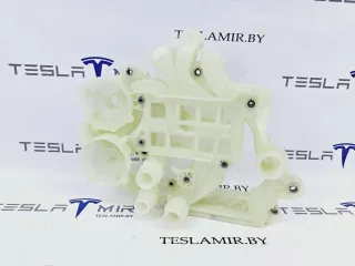 1547595-00,1613703-00,1613703-00-B Компрессор кондиционера Tesla model Y Арт 27003, вид 1